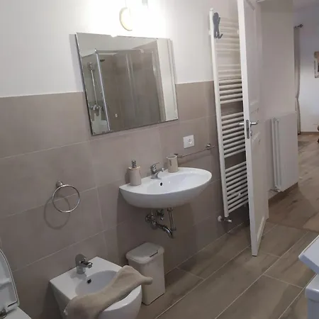 La Casa Di Primo 3* Montecosaro (Marche)