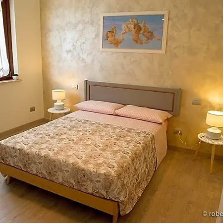 La Casa Di Primo 住宿加早餐酒店 Montecosaro (Marche)